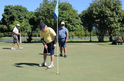 Jose Fernando Braga Alves putt no 9