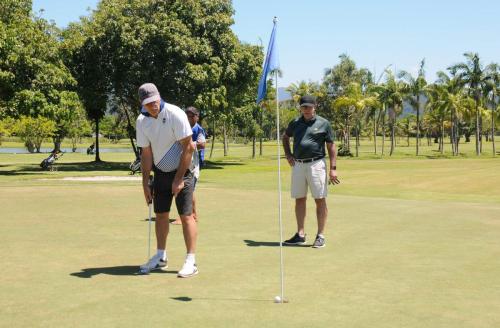 Marcelo Moya Dias putt no 9