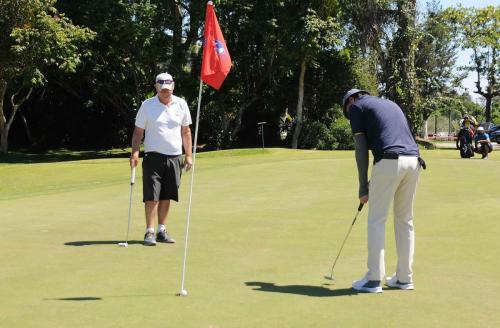 Marcos Semensato putt no 18