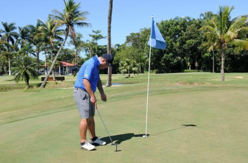 Sergio Kurita putt no 9
