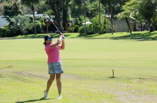 Vera Sarah Pick Dayan no fairway