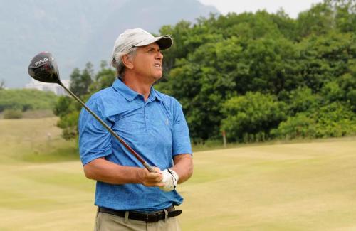 Carlinhos Smith Vasconcellos close no tee