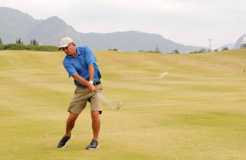 Carlinhos Smith Vasconcellos impacto no fairway