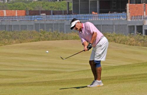 Constantino Ajimasto Junior approach no 18