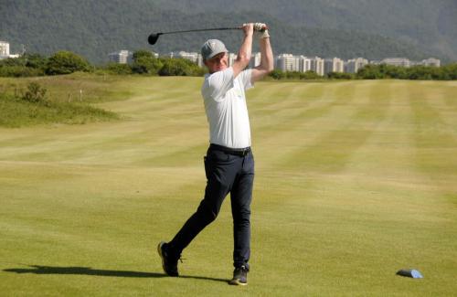 Douglas Black no tee do 3