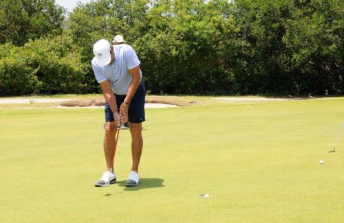Elias Jattin putt no 10