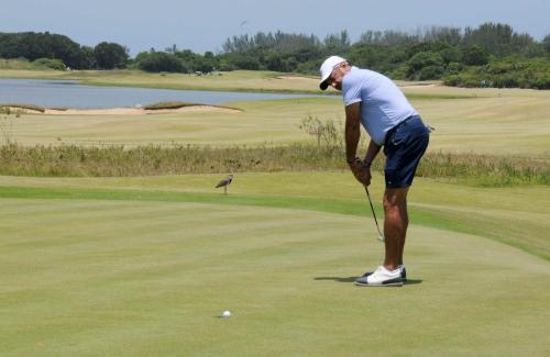 Elias Jattin putt no 15