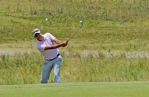 Emerson Godinho approach no 4