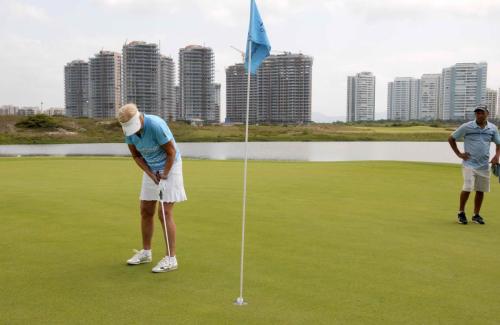 Ineke Donkers  putt no 2
