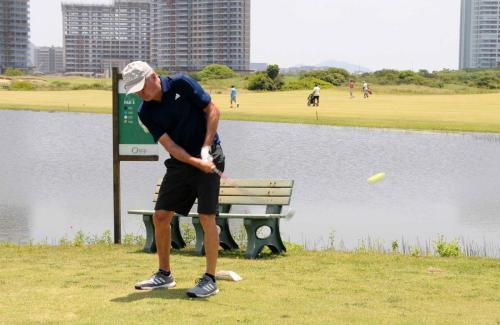 Luiz Fernando Sardinha Azevedo impacto no tee do 4