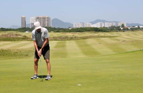 Luiz Fernando Sardinha de Azevedo putt no 18