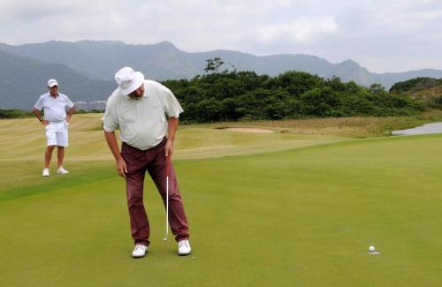 Manuel Flores  putt no green do 3