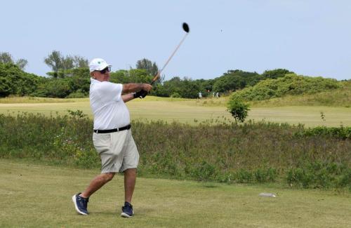 Rene Wakil no tee do 11