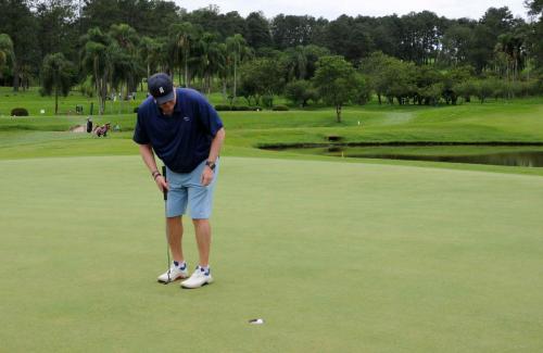 Alexandre Platzeck Leonardi putt no 1