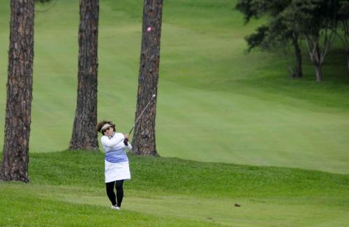 Keiko Shimomaebara impacto no fairway