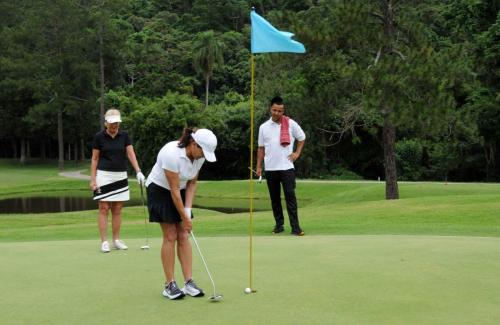 Vera Dayan putt no 1