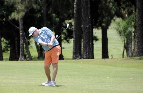 Alexandre Leonardi impacto no fairway do 1