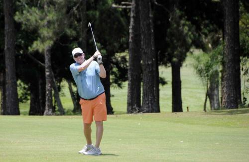 Alexandre Leonardi no fairway do 1