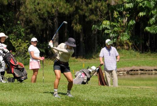 Aya Ozawa backswing no 1