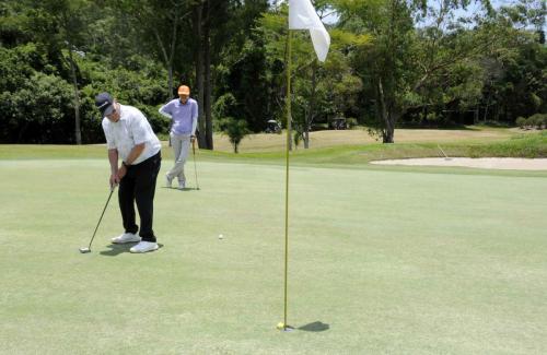 Eduardo Gunther Figueiredo putt