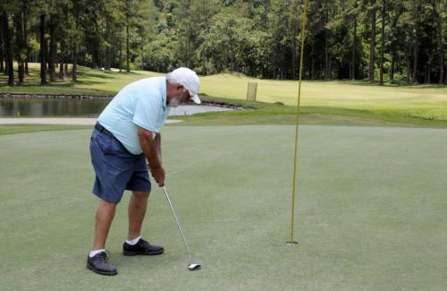 Sergio del Porto Santos putt